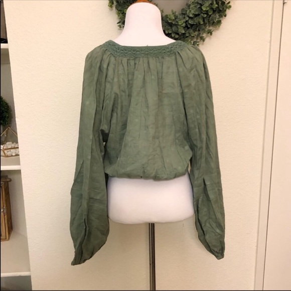 NWOT free people button front cropped long sleeve - Picture 3 of 8